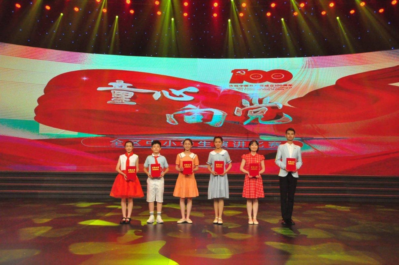 中国跳水队世锦赛名单,周继红做出2个意外决定,13岁小将入围